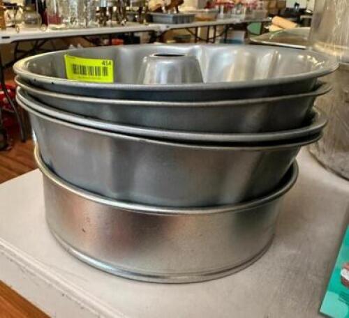(5)- ASSORTED CAKE PANS