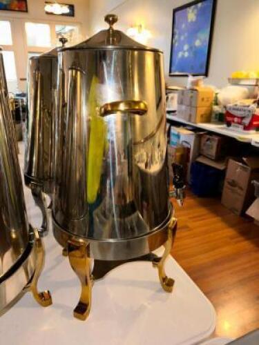 BEVERAGE DISPENSER