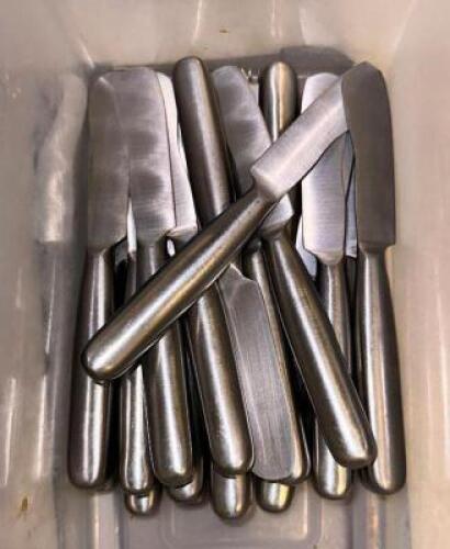 (18)- BUTTER KNIVES