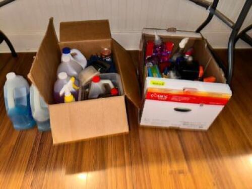 ASSORTED CLEANING SUPPLIES