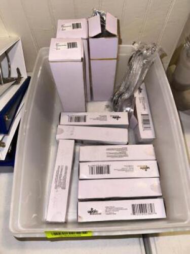 LOT OF ASSORTED NEW FLATWARE