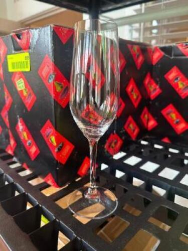 DESCRIPTION (2) CHAMPAGNE FLUTES THIS LOT IS: SOLD BY THE PIECE LOCATION BAR QTY 20