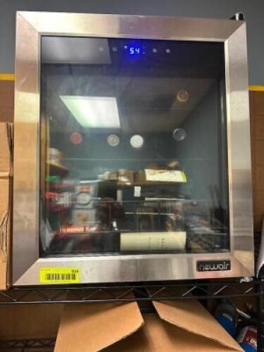 DESCRIPTION NEWAIR MINI WINE BOTTLE CHILLER. BRAND / MODEL: NEWAIR ADDITIONAL INFORMATION IN WORKING ORDER LOCATION OFFICE QTY 1