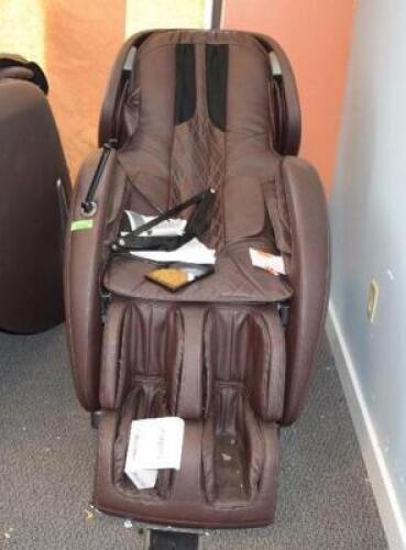 CORE 9 MASSAGE CHAIR
