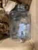 DESCRIPTION: (1) GLASS BEVERAGE DISPENSER BRAND/MODEL: BETTER HOMES & GARDEN/BH28-056-899-05 INFORMATION: CLEAR/HOLDS: 2 GAL RETAIL$: $12.94 SIZE: 7.7 - 2