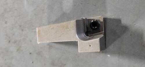 DESCRIPTION: (1) INDEXABLE BORING CARTRIDGE BRAND/MODEL: URMA W20 06 09 RETAIL$: $355.00 QTY: 1