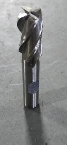 DESCRIPTION: (1) HS SQ END MILL BRAND/MODEL: VC 63325484 SIZE: 12mM DIA QTY: 1