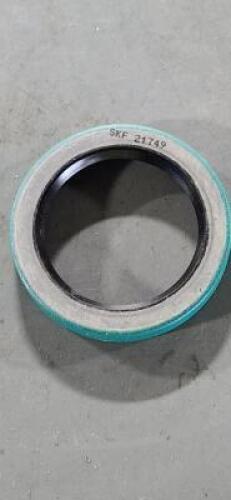 DESCRIPTION: (2) SHAFT SEALS BRAND/MODEL: SKF CRW1 SIZE: 1-3/4 x 2-39/64 x 5/16" RETAIL$: $26.30 QTY: 2