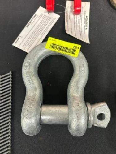 1-1/8 SHACKLE