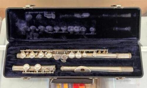 STUDENT FLUTE WITH CASE