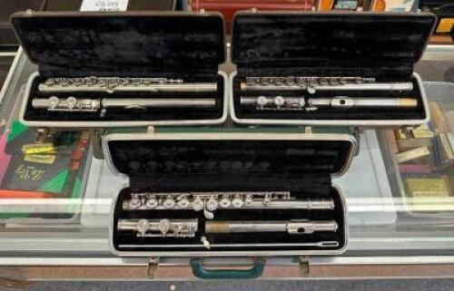 (3) STUDENT FLUTES WITH CASES