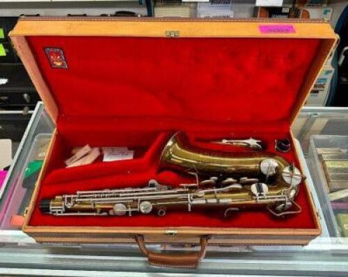ALTO SAX WITH CASE