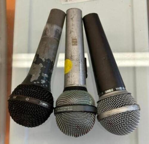 (3) MICROPHONES