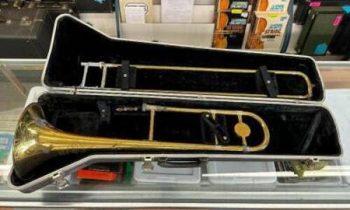 SIGNET TROMBONE WITH CASE