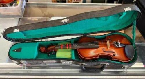 1/4 VIOLIN WITH CASE