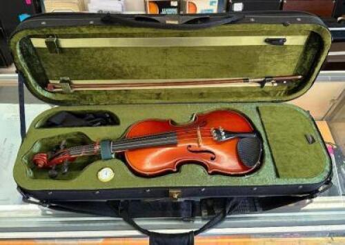 3/4 VIOLIN WITH CASE & BOW