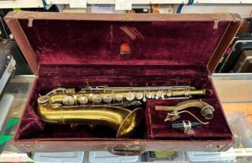 TENOR SAXOPHONE WITH CASE