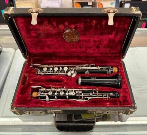 OBOE WITH CASE