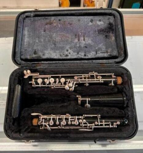 OBOE WITH CASE