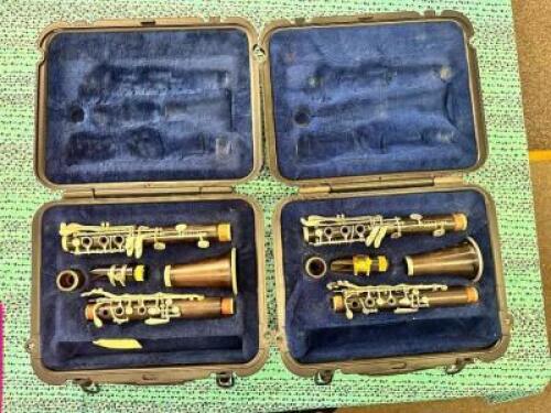 (2)- WOOD SELMER SIGNET CLARINETS