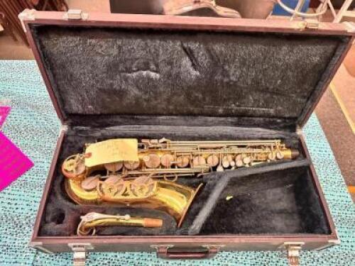 WHITEHALL ALTO SAX