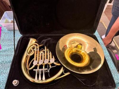 HAWK FRENCH HORN