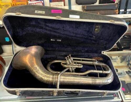 VINTAGE BARITONE WITH CASE