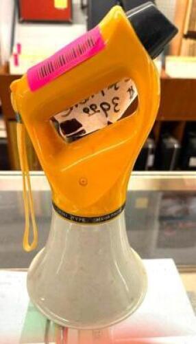 MEGAPHONE