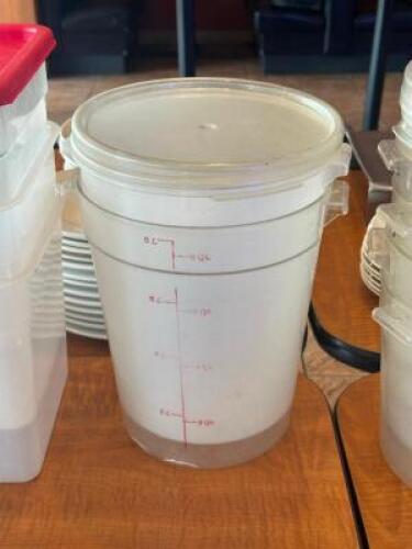 (2) - 8 QT. CONTAINERS WITH LIDS