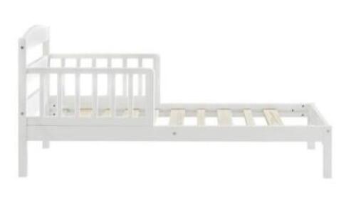 DESCRIPTION: (1) JACKSON TRANSITIONAL TODDLER BED BRAND/MODEL: BABY RELAX/DA7750W INFORMATION: WHITE/WOOD RETAIL$: $63.00 SIZE: 54.25"L X 29.25"W X 25