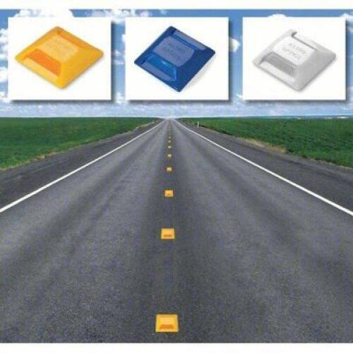 DESCRIPTION: (1) CASE OF (100) PAVEMENT MARKER BRAND/MODEL: TAPCO #38A881 SIZE: 4X4 RETAIL$: $403.32 EA QTY: 1