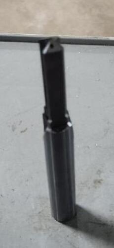 DESCRIPTION: (1) CARBIDE COOLANT THRU STEP G DRILL BRAND/MODEL: UNKNOWN SIZE: .531" DA QTY: 1