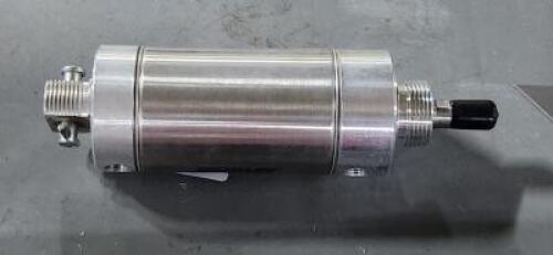 DESCRIPTION: (1) STAINLEES STEEL PNEUMATIC CYLINDER BRAND/MODEL: SPEEDAIRE 3ARN6 SIZE: 2" RETAIL$: $141.99 QTY: 1