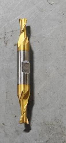 DESCRIPTION: (1) HSS DE SQ END MILL BRAND/MODEL: HERTEL 41119546 SIZE: $29.47 RETAIL$: 1/4" 1/2" LOC 3/8" SD QTY: 1