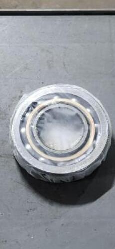 DESCRIPTION: (1) ANGULAR CONTACT BALL BEARING BRAND/MODEL: SKF 7313 BECBM SIZE: 65mm BORE, 140mm OD 40* ANGLE RETAIL$: $407.30 QTY: 1