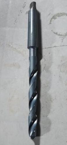 DESCRIPTION: (1) TAPER SHANK DRILL BIT BRAND/MODEL: VC 01520345 SIZE: 17/32" 2MT RETAIL$: $25.35 QTY: 1