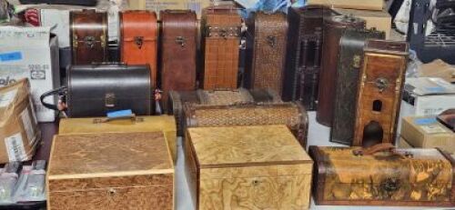 DESCRIPTION: (1) TABLE OF (16) MISC WINE AND CIGAR STORAGE BOXESQTY: 1
