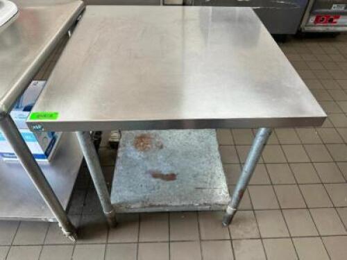 DESCRIPTION 30" X 30" STAINLESS TABLE SIZE 30" X 30" LOCATION KITCHEN QTY 1