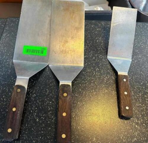 DESCRIPTION (3) STAINLESS TURNERS THIS LOT IS: SOLD BY THE PIECE LOCATION SEATING QTY 3