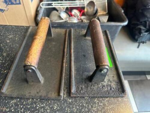 DESCRIPTION (2) CAST IRON STEAK PLATES THIS LOT IS: SOLD BY THE PIECE LOCATION SEATING QTY 2