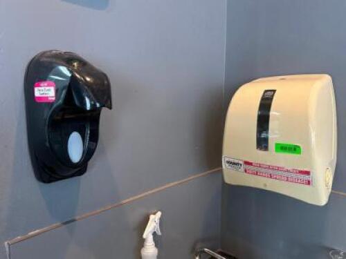 DESCRIPTION SOAP AND TOWEL DISPENSERS THIS LOT IS: ONE MONEY LOCATION KITCHEN QTY 1