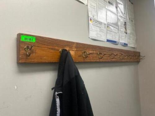 DESCRIPTION WALL MOUNTED PEG HOOK COAT HANGER. LOCATION KITCHEN QTY 1
