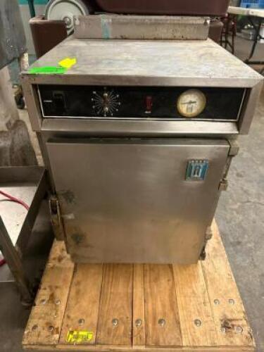 ROYALTON RSH-1205 HEATED TRANSPORT CABINET.