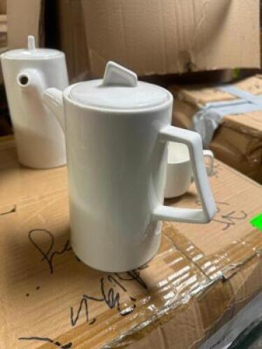 (1) CASE OF CHINA SMALL PITCHERS