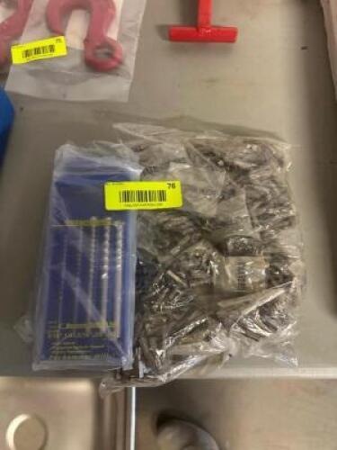 DRILL KIT WITH ASSORTED BITS