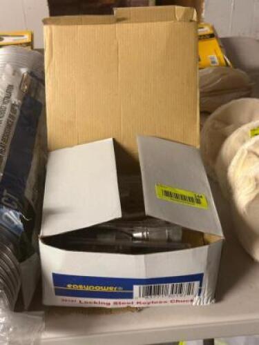 BOX OF LOCKING STEEL KEYLESS CHUCKS