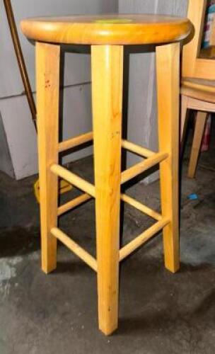 BARSTOOL