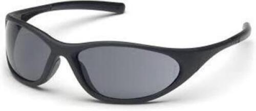DESCRIPTION: (2) PACKS OF (12) SAFETY GLASSES BRAND/MODEL: PYRAMEX #SBB5080DT INFORMATION: MATT BLACK RETAIL$: $76.80 EA QTY: 2
