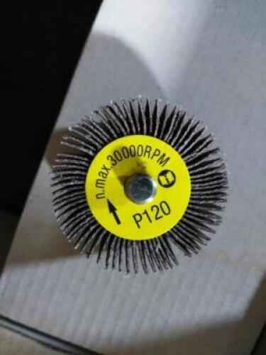 DESCRIPTION: (4) PACKS OF (10) FLAP WHEEL BRAND/MODEL: GLOBAL ABRASIVE #809775-26969 SIZE: 1.5X1X.25 -20 GRIT 120 QTY: 4