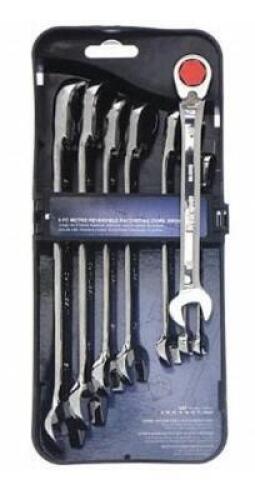 DESCRIPTION: (1) COMBINATION WRENCH SET BRAND/MODEL: WESTWARD/1LCE4 INFORMATION: CHROME/8-TOOLS RETAIL$: $142.08 SIZE: 3/16" TO 7/16"HEAD THICKNESS QT